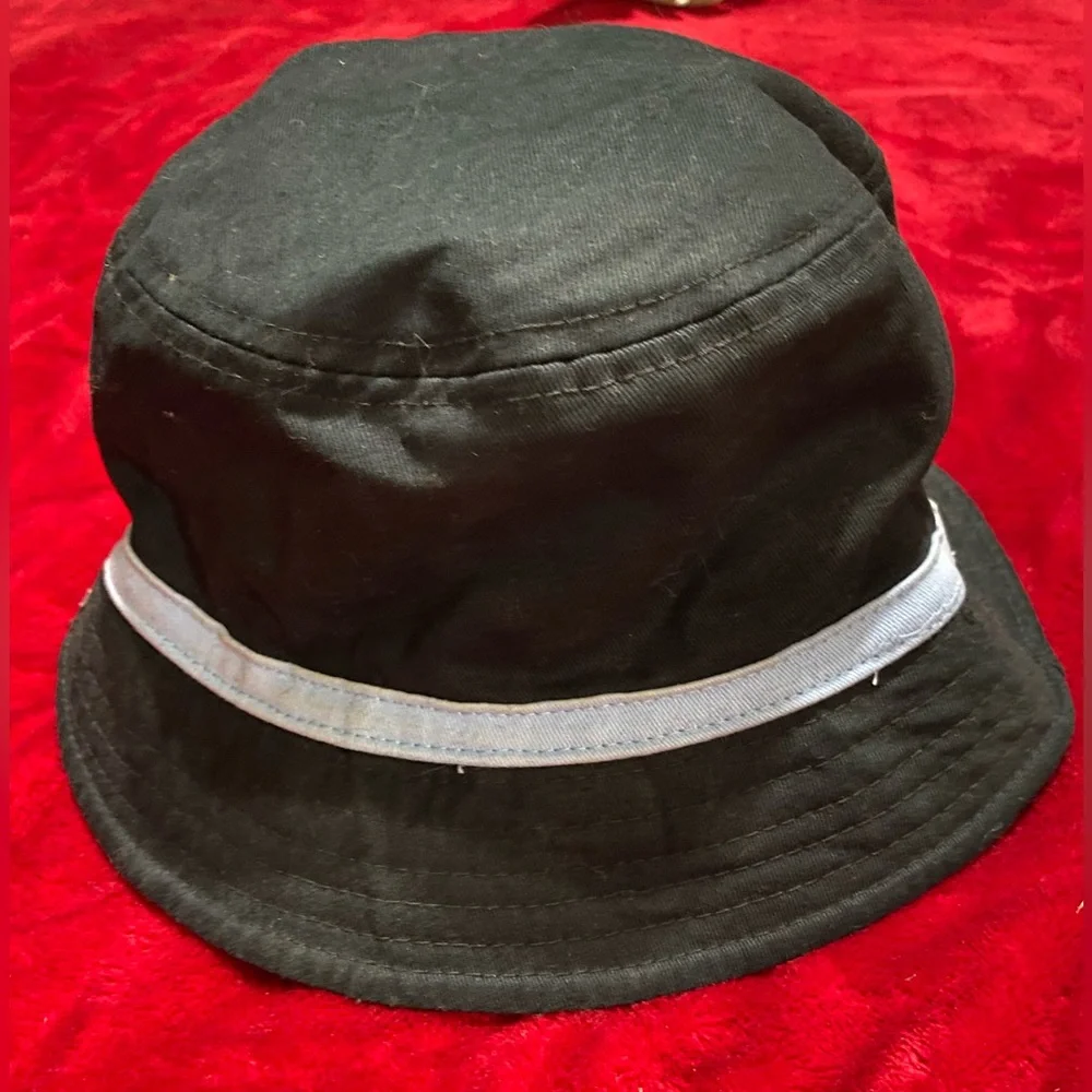 Adult Reversible Bucket Hat Wore Once Perfect Condition Same day shipping CUTE - Picture 6 of 11